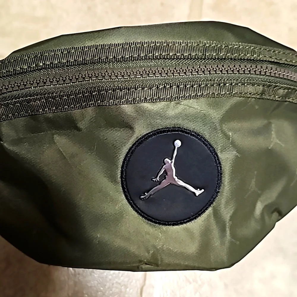Nike Jordan Sling Bag Hip Pack Military Green New with Tags Metal Jordan‼️✅️